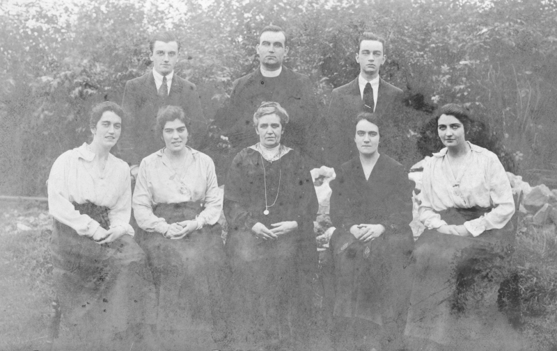 Laydon family ca 1914