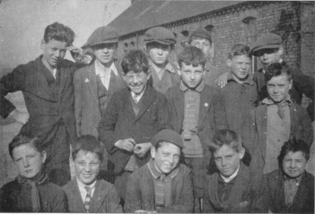 picture of pupils in the early 1930s