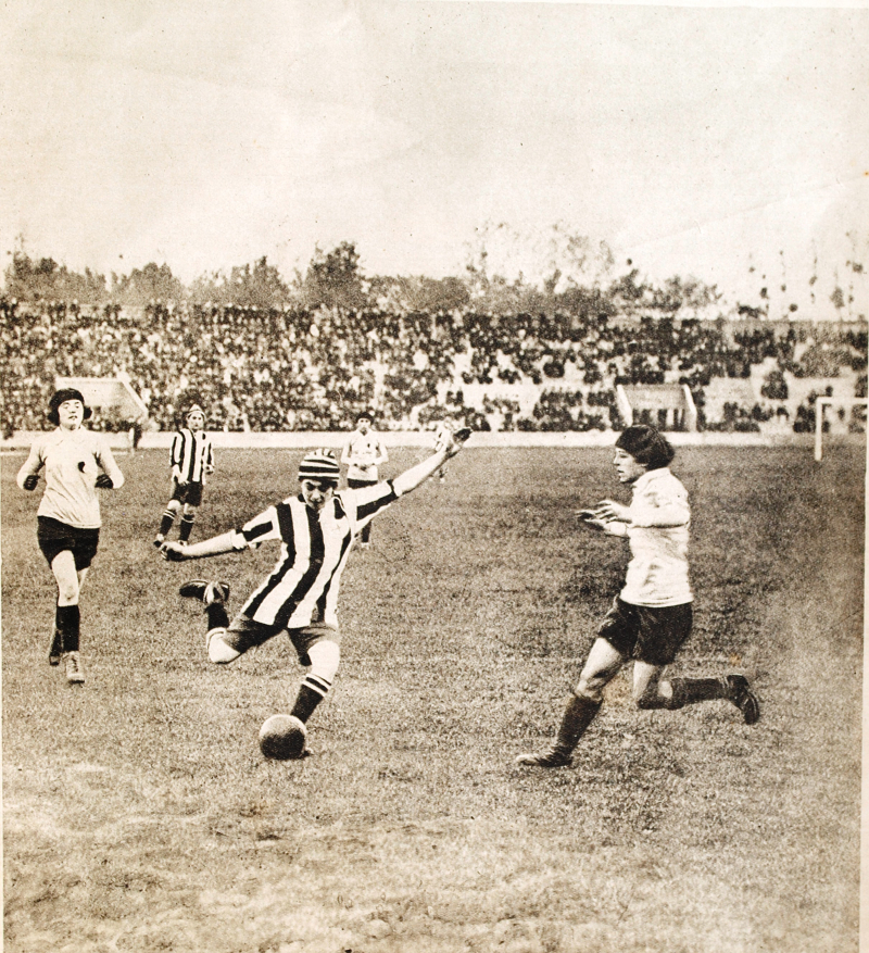 Dick Kerr v France